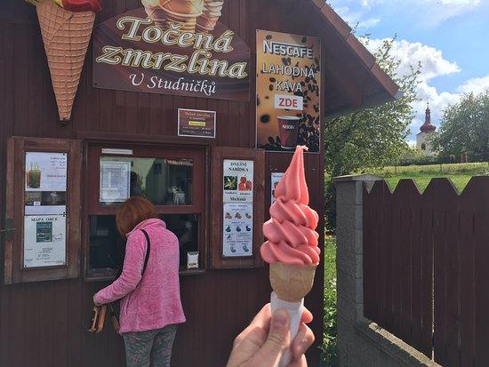 Tocena Zmrzlina U Studnicku